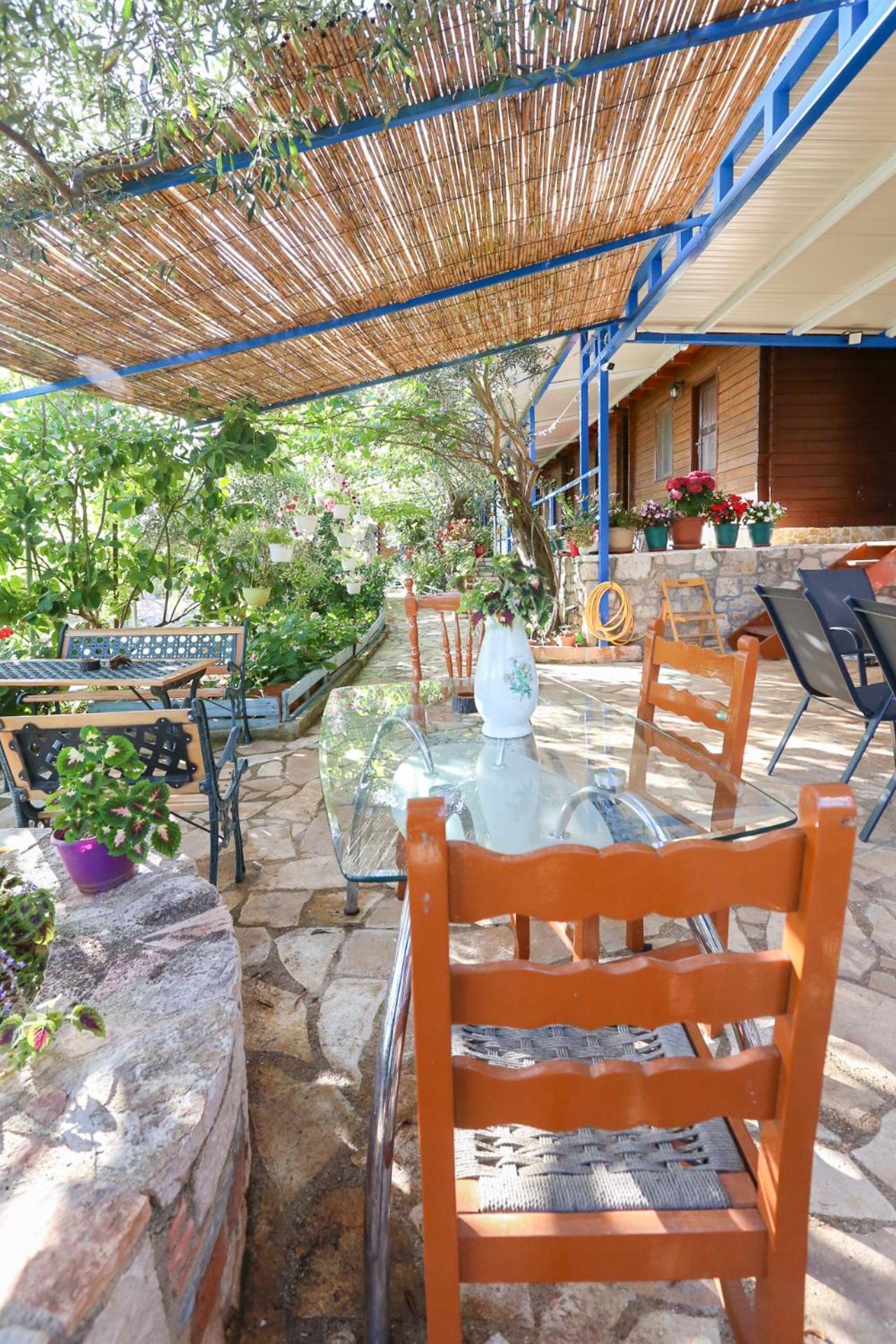 Motel Holiwood Himare Esterno foto