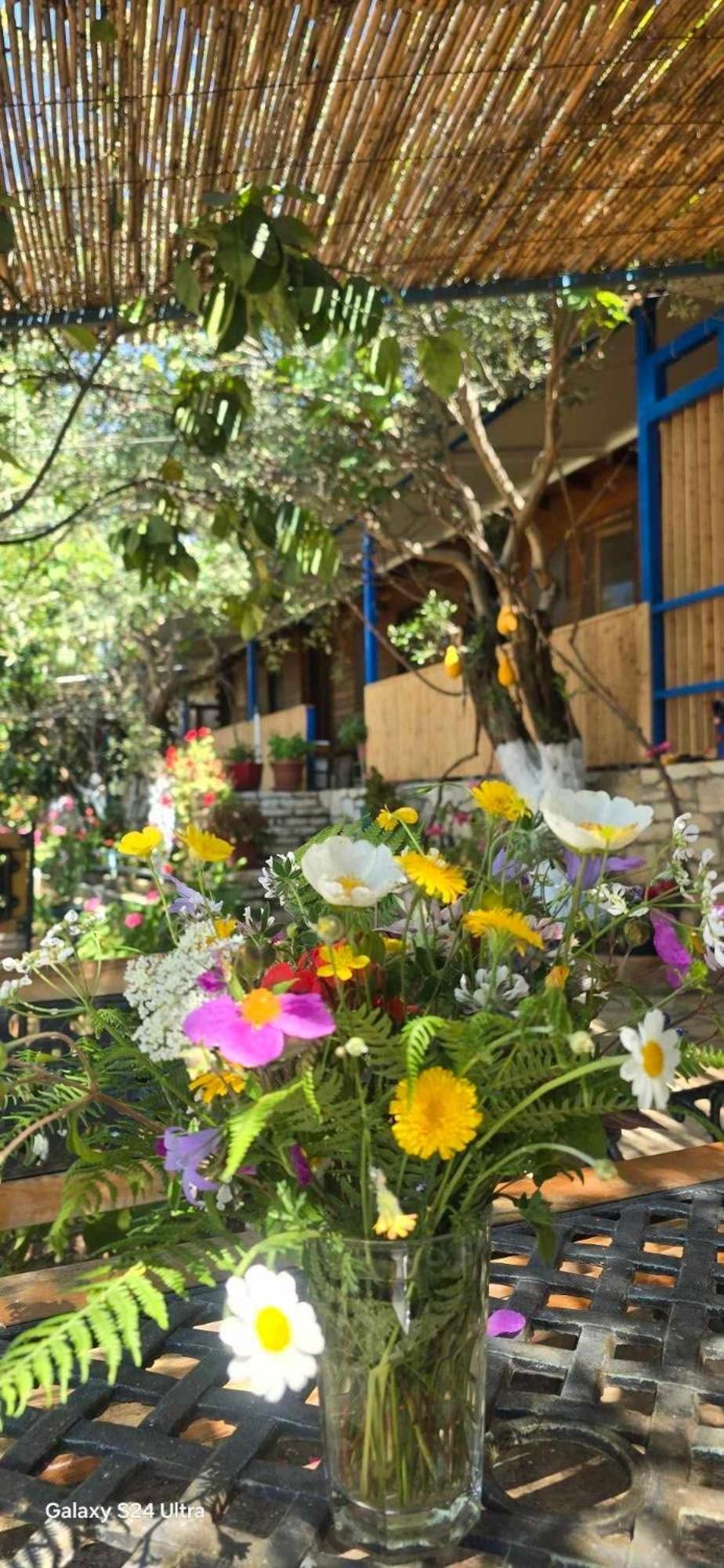 Motel Holiwood Himare Esterno foto